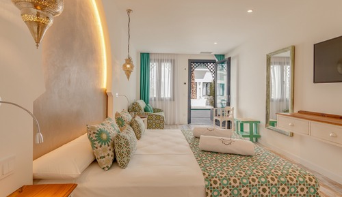 Garden retreat | Premium collection