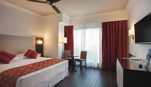 Single Room, Balcony