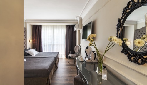 Standard Double or Twin Room, Balcony, Pool View