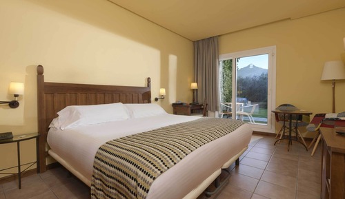 Classic Triple Room, Garden Area