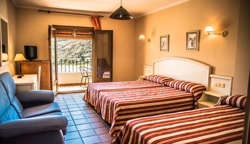 Triple Room