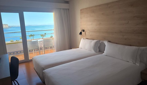 Deluxe Double Room Single Use, Sea View