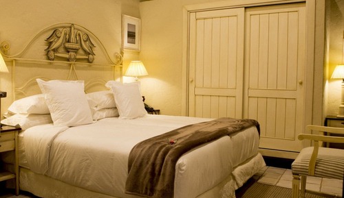 Standard Double Room (Interior)