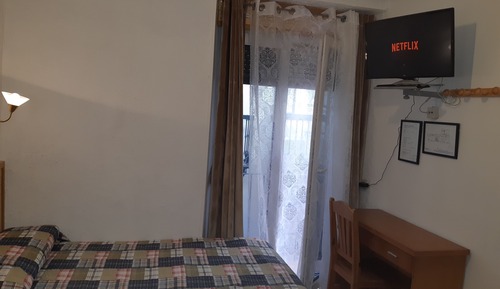 Double Room, 2 Twin Beds, Private Bathroom