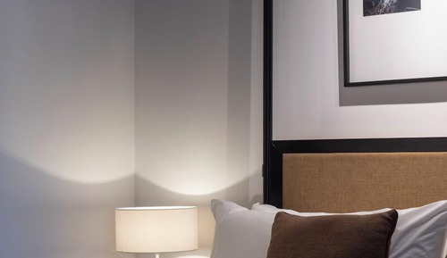 Room, 1 King Bed (Privilege)