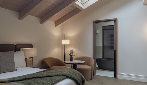 Junior Suite (Attic)