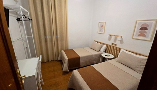 Standard Twin Room, Patio, Courtyard View