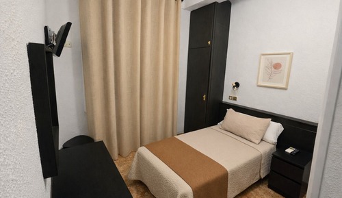 Standard Single Room, Courtyard View