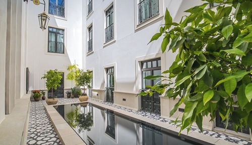 Deluxe Gran Patio