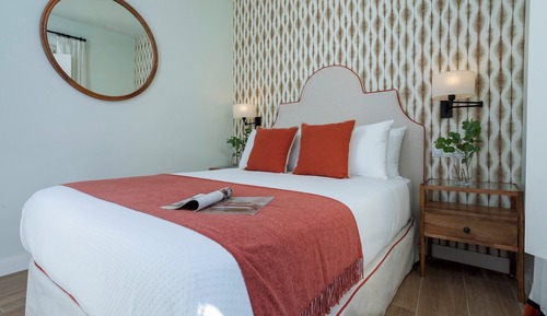 Apartment (2 Bedrooms)