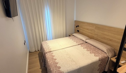 Double or Twin Room, Balcony, Partial Sea View