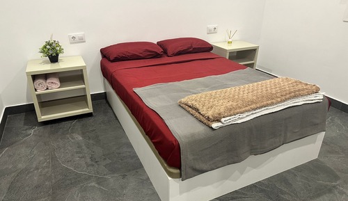 Basic Room, City View