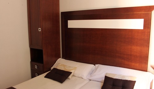 Apartment, 2 Bedrooms (3 People - C/ San Jeronimo 2)