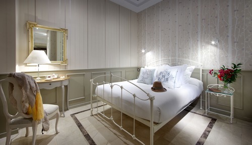 Deluxe Double Room (Inglesa)