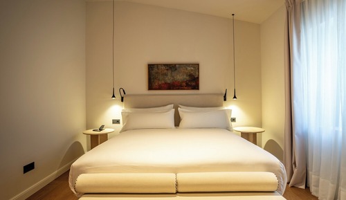 Premium Double Room, 1 King Bed, City View