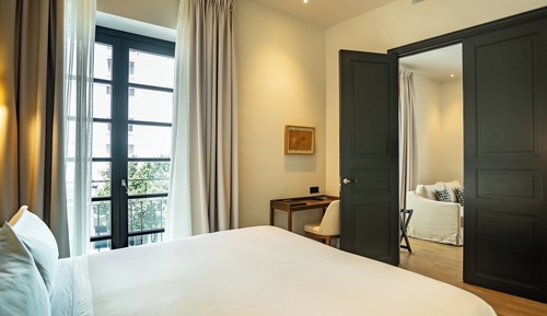 Deluxe Suite, 2 Bedrooms, City View
