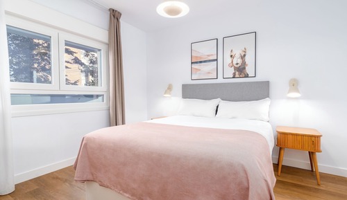 One-Bedroom Comfort Apartment + Patio