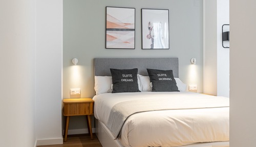 One-bedroom Apartment with terrace