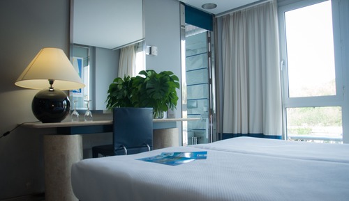Economy Room