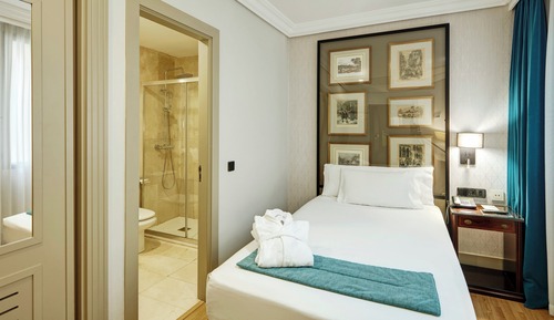 Basic Room (Individual)