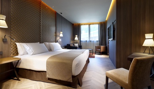 Deluxe Double Room with Extra Bed