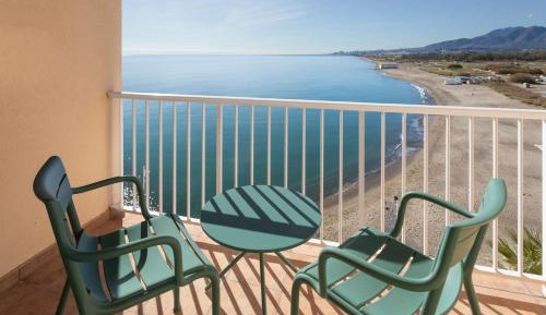 Superior Twin Room with Frontal Sea View