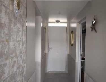 Superior One-Bedroom Apartment