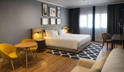 Premium Room