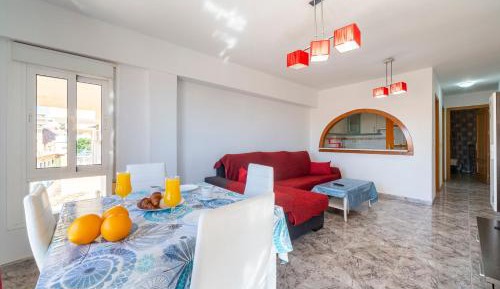 Three-Bedroom Apartment with Mountain View