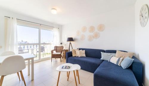 Two-Bedroom Deluxe Apartment with Ocean View