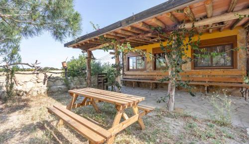 Two-Bedroom Deluxe Apartment with Garden View