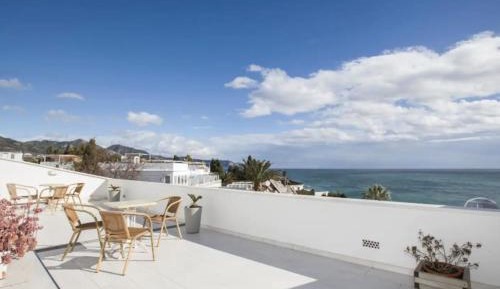 Two-Bedroom Deluxe Apartment with Ocean View
