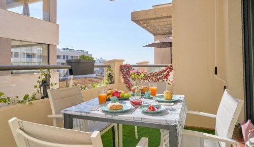 Two-Bedroom Deluxe Apartment with Ocean View