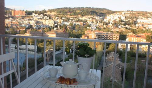 Three-Bedroom Premium Apartment with Balcony
