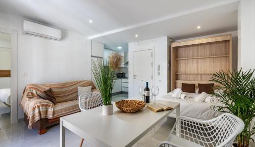 Superior One-Bedroom Apartment with Balcony
