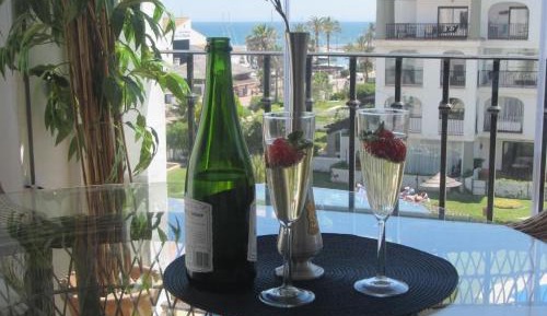Two-Bedroom Deluxe Apartment with Ocean View