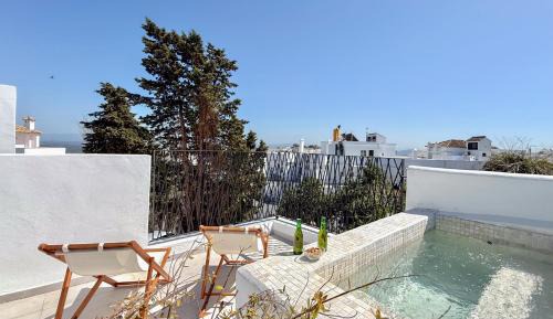 Junior Suite with private pool and view