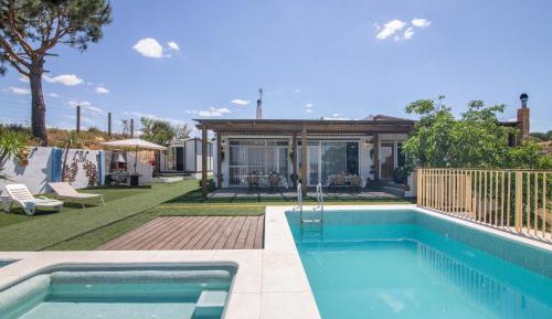 Three-Bedroom Premium Apartment with Balcony