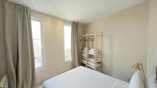 One-Bedroom Apartment with Terrace
