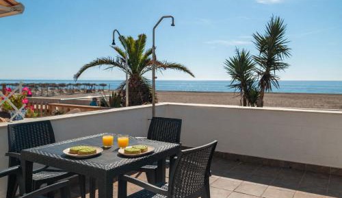 Two-Bedroom Apartment with Terrace and Sea View