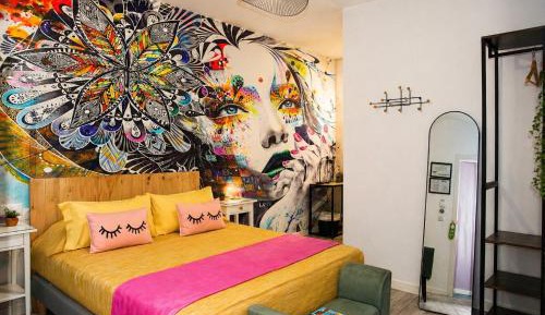 Deluxe Queen Room