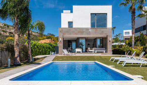 Villa with Private Pool
