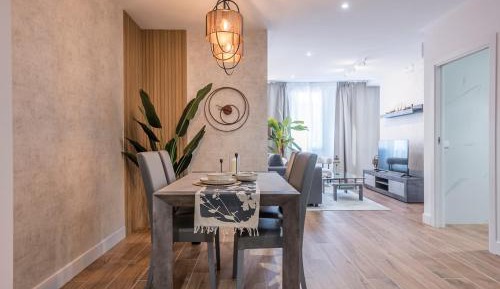 One-Bedroom Deluxe Apartment