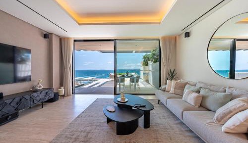 Two-Bedroom Deluxe Apartment with Ocean View