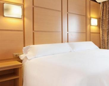 Superior Double Room with Queen Bed