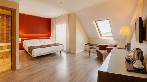 Deluxe Double or Twin Room with Spa Bath