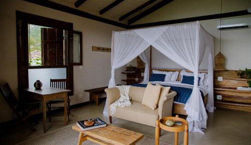 Deluxe Suite with Sea View