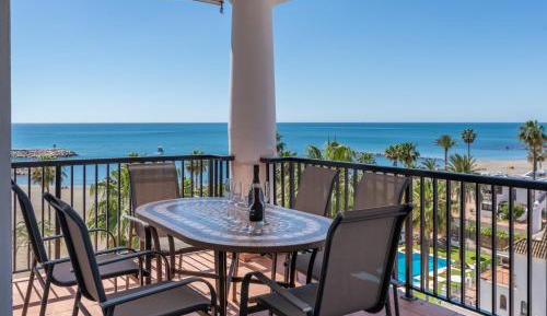 Two-Bedroom Apartment with Balcony and Sea View