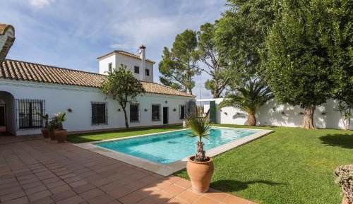 Seven-Bedroom House