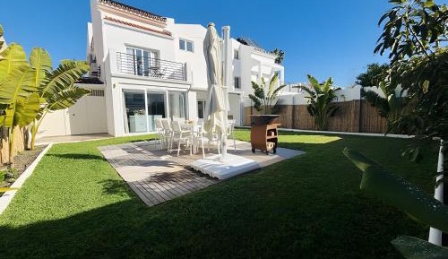 Villa with Garden View